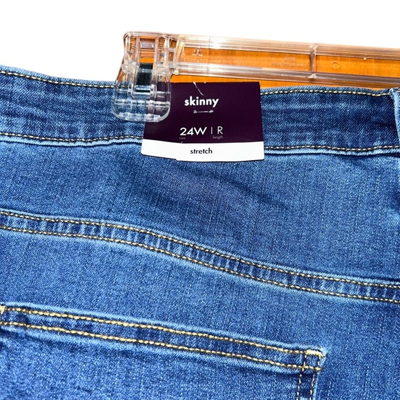 New ava&viv skinny plus size jeans 24W 3X stretch - Picture 3 of 3